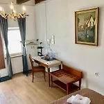 Jokai Vendeghaz 招待所 Homokkomarom