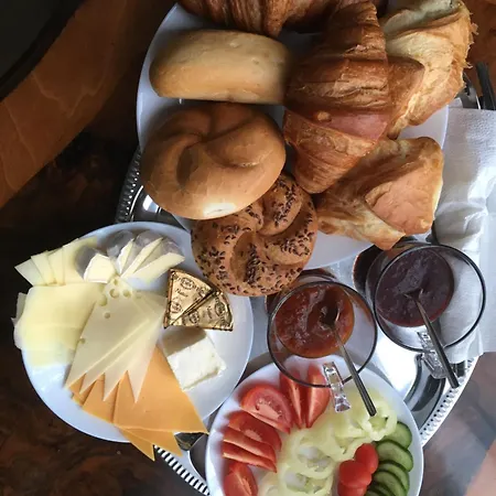 Jokai Vendeghaz 3* Homokkomarom